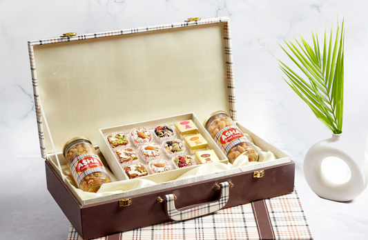 Top 10 Corporate Sweet Gifts for the Festive Season