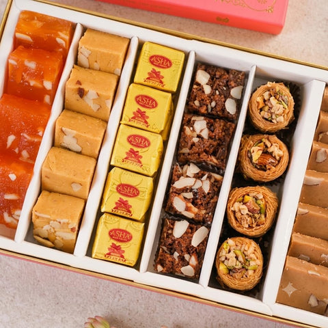 Asha Sweet Center Treasure Treat Diwali Gift Hamper (900gm)